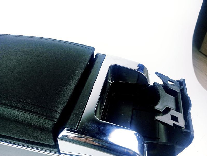 Підлокітник для Honda Jazz 2008-2014 2388531870 фото