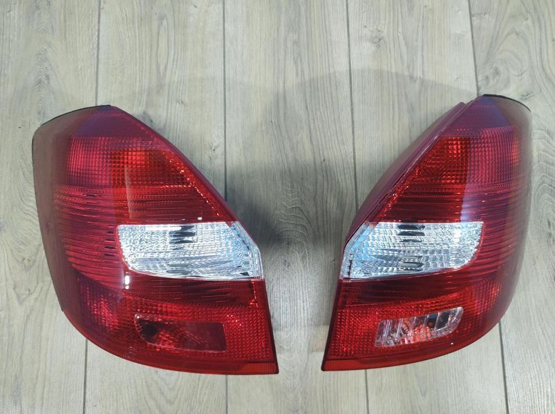 Ліхтар задній лівий правий на для Skoda Fabia HB/ Kombi 2007-2014 стоп задній правий лівий шкода фабія фабія 1647338821 фото
