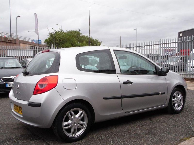 Склопідйомник передній лівий 3 дверна для Renault Clio 3 2005-2009 1961472113 фото