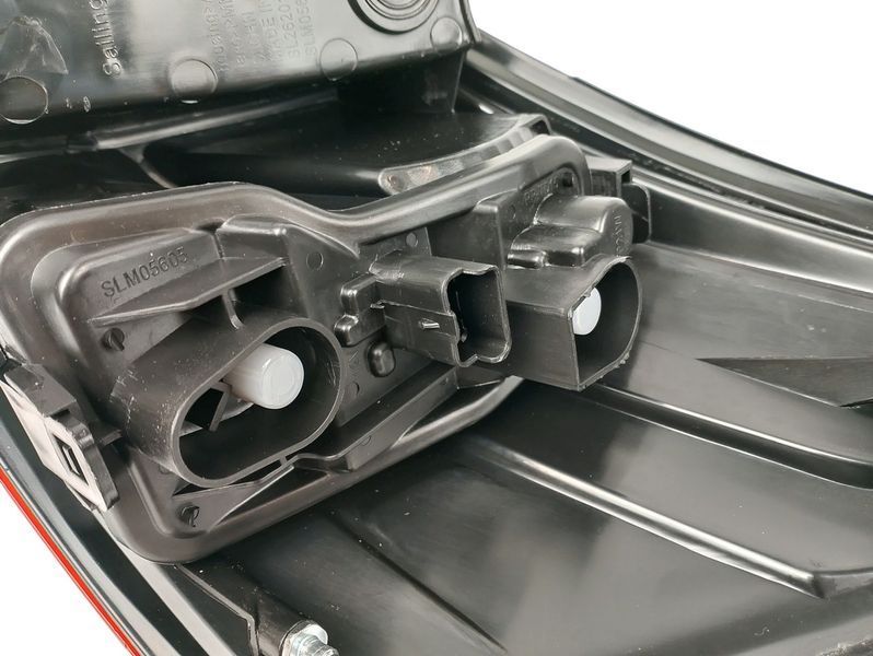 Ліхтар задній лівий для Nissan Qashqai J10 2010-2014 2612878562 фото