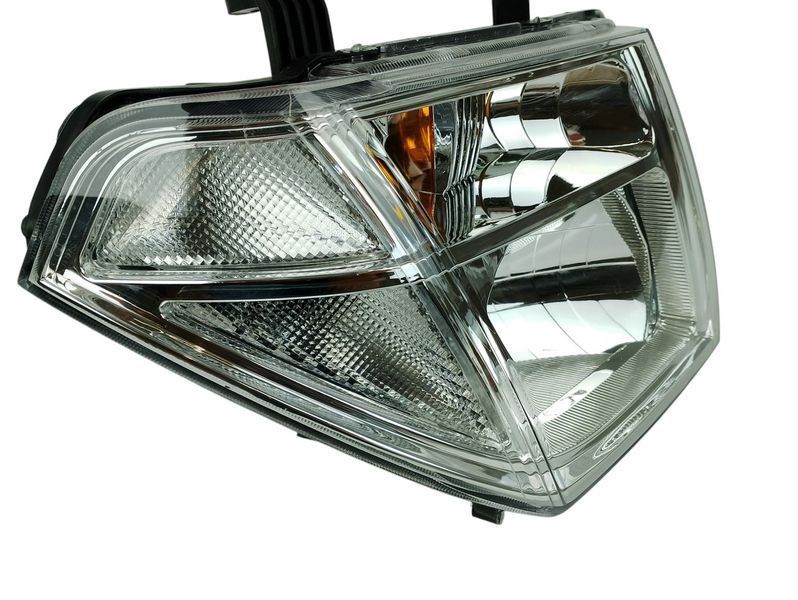 Фара права для Nissan Navara D40, Pathfinder 2004-2007 2600721161 фото