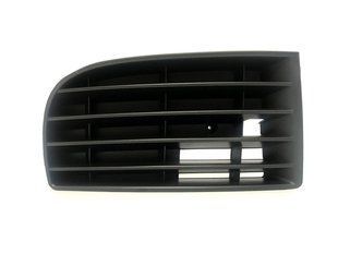 Решітка в бампер права для Volkswagen Golf 5 HB 2004-2009 глуха без птф решітка права гольф 5 хетчбек 1647338430 фото