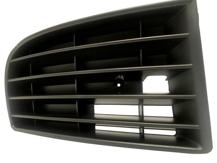 Решітка бампера ліва права для Volkswagen Golf 5 HB 2004-2009 1647338432 фото